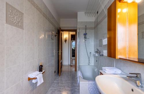 Dormelletto Apartment | La Finestra sul Lago - Dormelletto - WiFi - By Guestaly