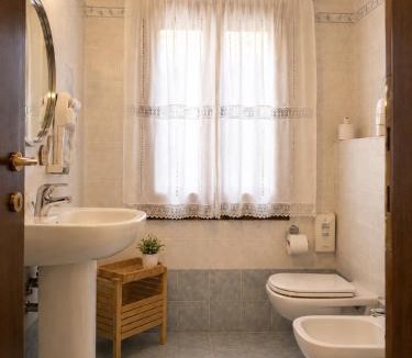 Ponte San Nicolo Hotel | La Busa alloggi e trattoria