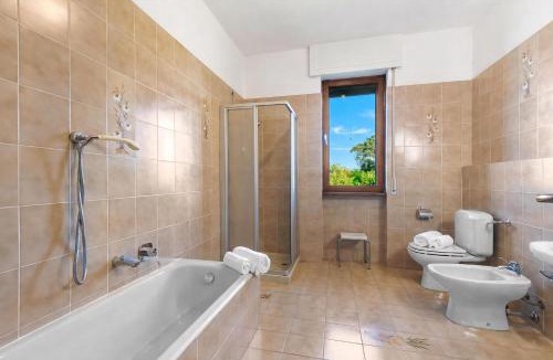 Porto Valtravaglia Villa | Casa Antonia: Lake Maggiore Villa with Private pool - Happy Rentals