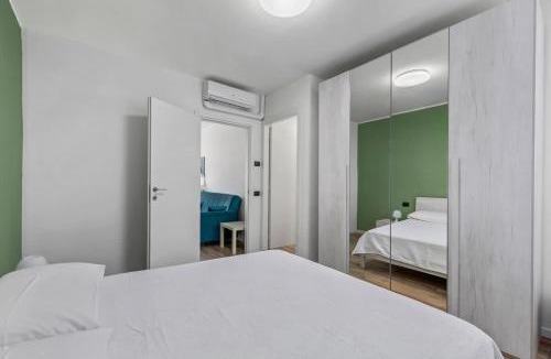 Como Apartment | Teal Haven - Stylish Retreat Steps from Lake Como