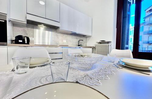 Downtown Apartment | Luxury City Centre APT with Parking by Kibilù Affitti Brevi