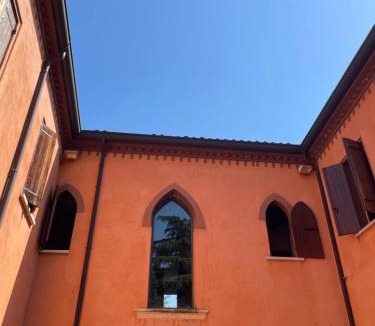 Sanguinetto House | Storico appartamento con parco