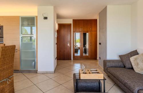 Casnate Con Bernate Apartment | Apartment Belvedere by Interhome