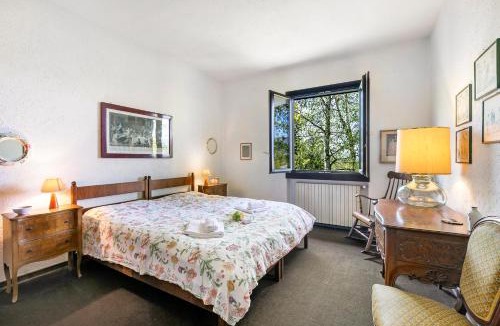 Buguggiate Villa | Three Lakes Villa Varese - Garden and Parking - Happy Rentals