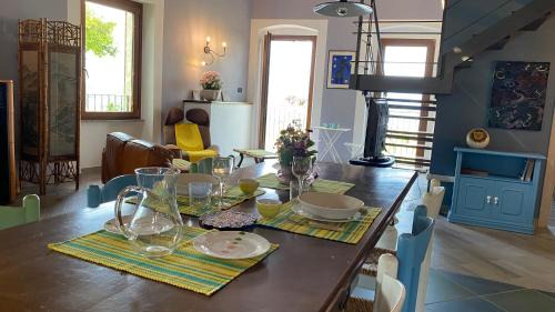 Solarolo Apartment | Loft con terrazza vista golfo e colline