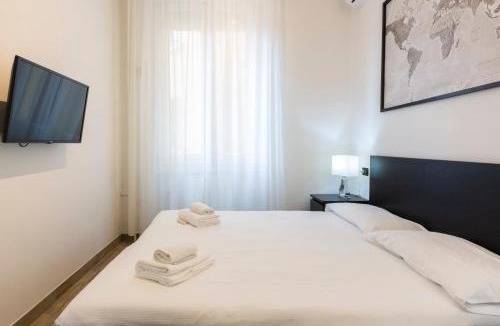 Affori Apartment | Yellow Line Apartment