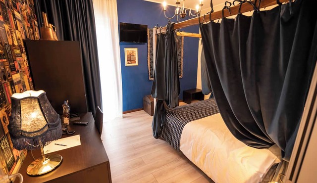 Binario Magic Hotel