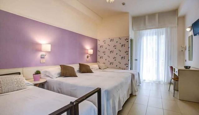 HOTEL KONRAD