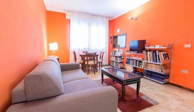 Art Painting canal view apartment