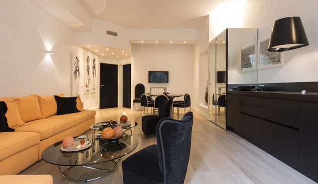 Smart and design flat in Brera close to Alla Scala theatre