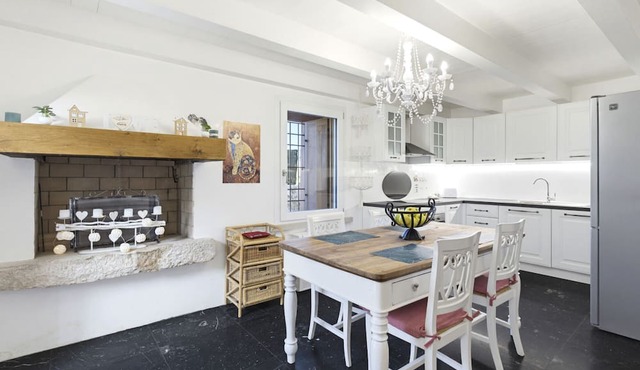 Regarda - The romantic place, apartment with pool