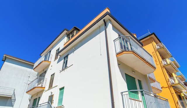 5 minutes from the beach cozy family apartment with terrace