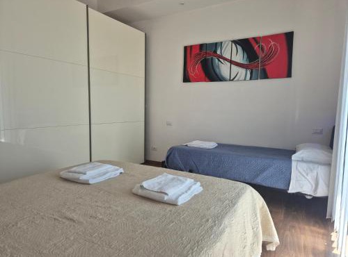 Reggio Emilia Central Design Apartment