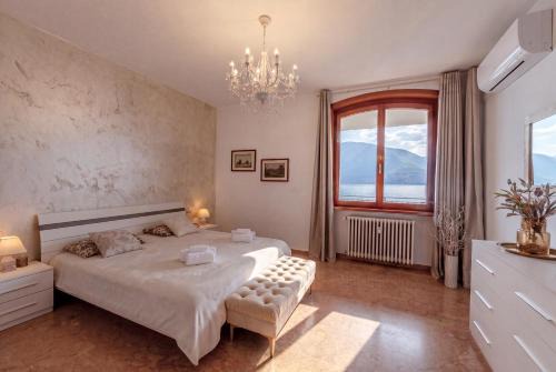 Lakefront Villa Elena by GardaDoma