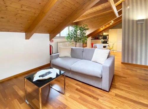 Cozy Apartment with view - LAGHI E SENTIERI -