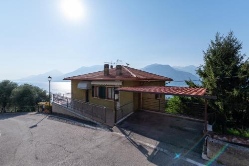 Villa Nadya by GardaDoma