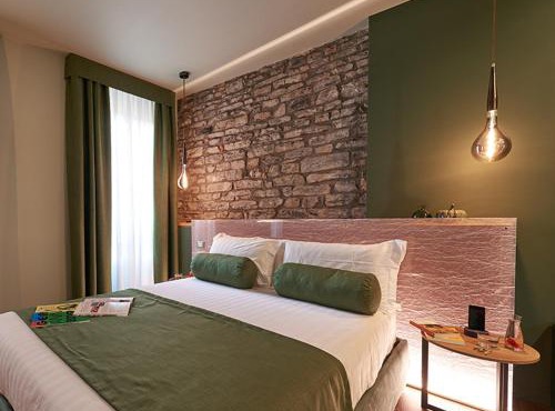 73 Boutique Hotel