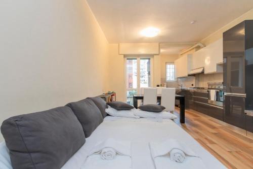 Prestigioso appartamento in zona Tortona - Solari